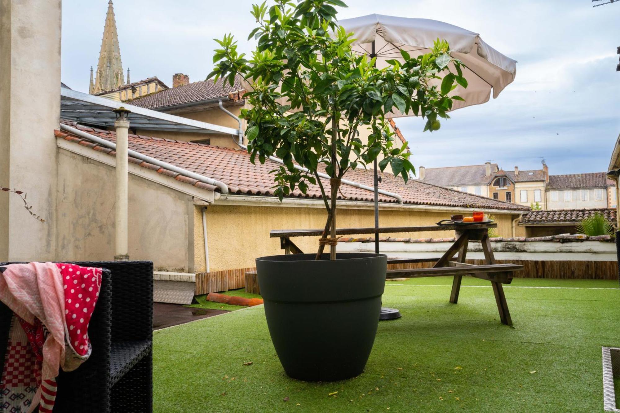 Hotel Le Loft Trie-sur-Baise Εξωτερικό φωτογραφία