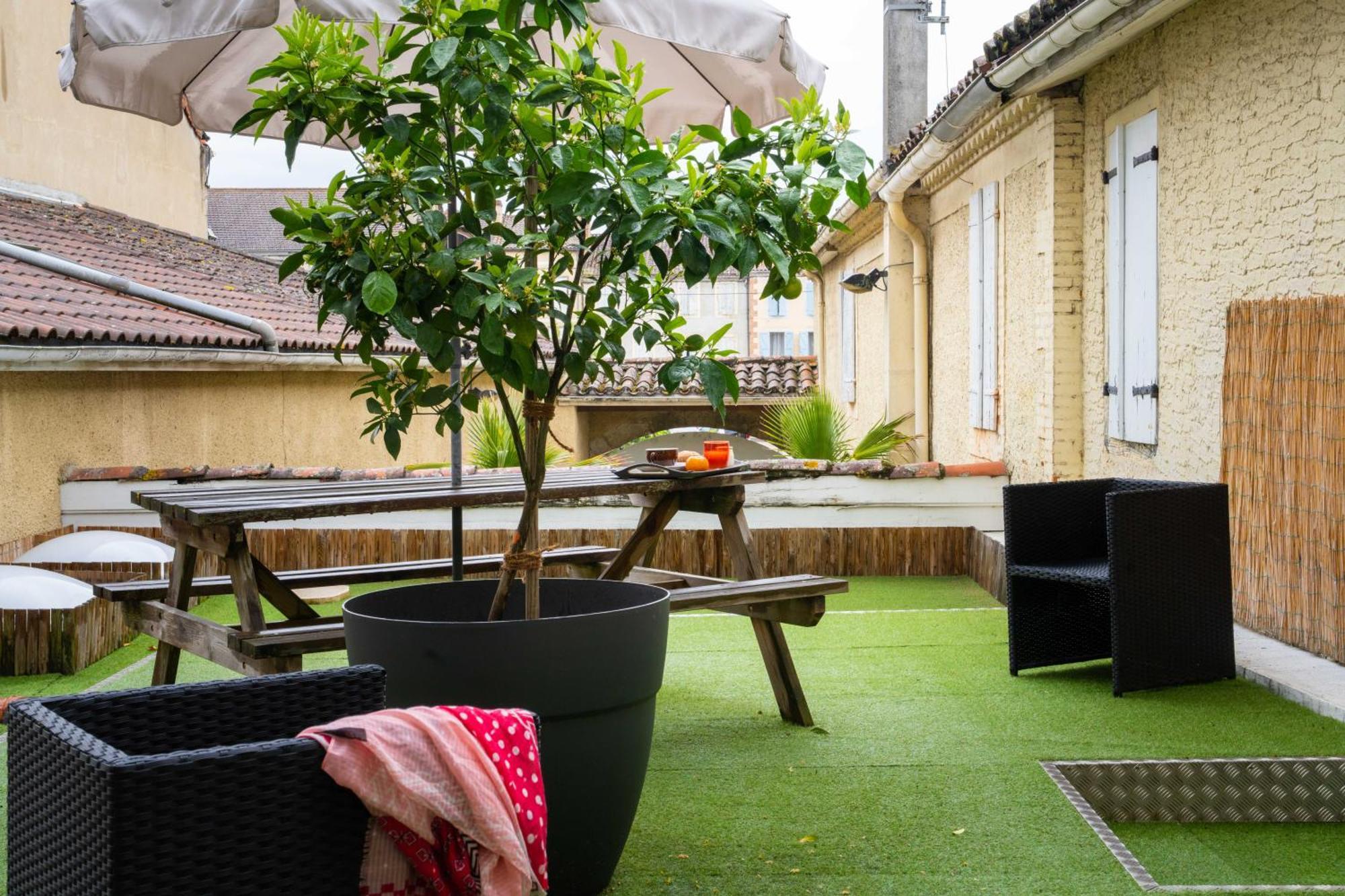 Hotel Le Loft Trie-sur-Baise Εξωτερικό φωτογραφία